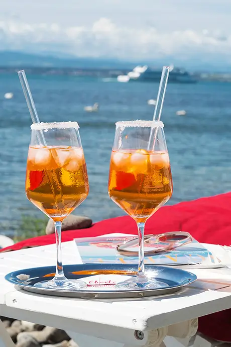 Aperol Spritz mit Blick auf den Bodensee