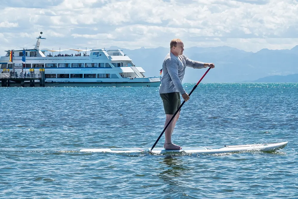 Stand-up-Paddler auf dem Bodensee